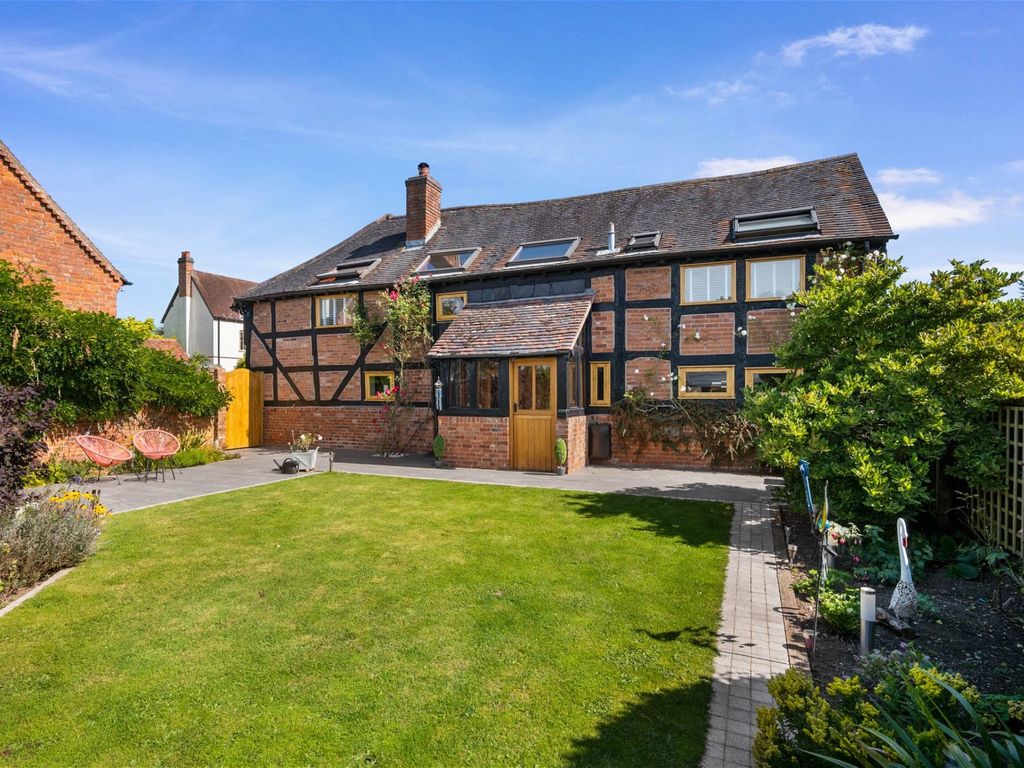 3 bed barn conversion for sale in The Granary, Callow Hill Lane, Callow Hill, Redditch B97, £525,000