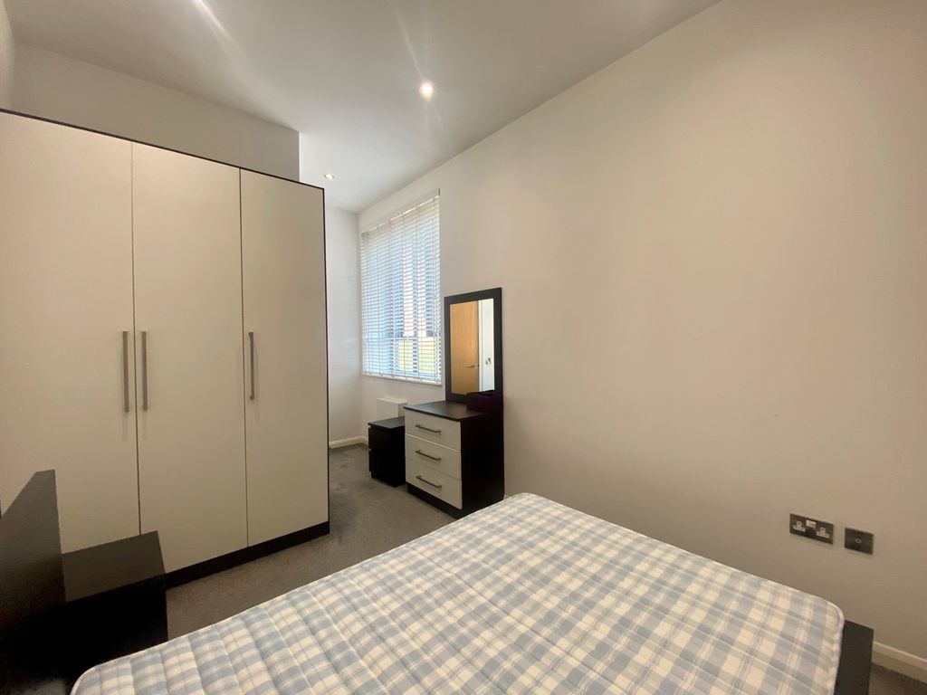 1 bed flat to rent in Warple Way, London W3, £1,600 pcm