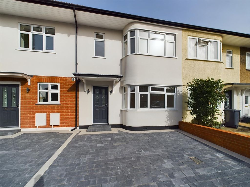 3 bed terraced house for sale in Sidmouth Drive, Ruislip Manor, Ruislip HA4, £675,000