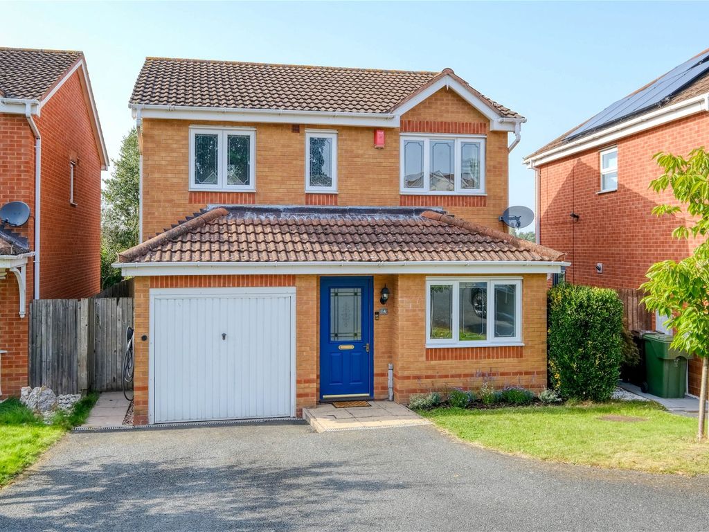 3 bed detached house for sale in Davenham Road, Bromsgrove B60, £365,000