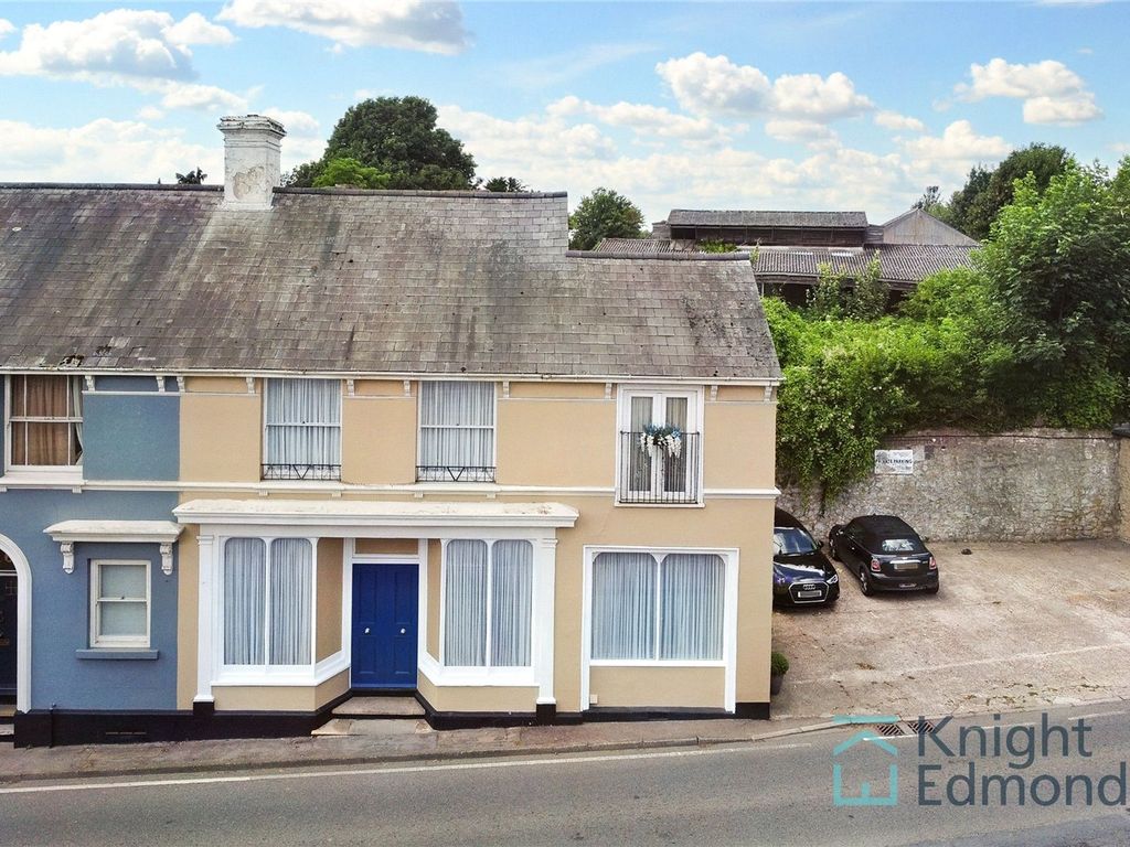 3 bed end terrace house for sale in North Street, Sutton Valence ME17, £400,000