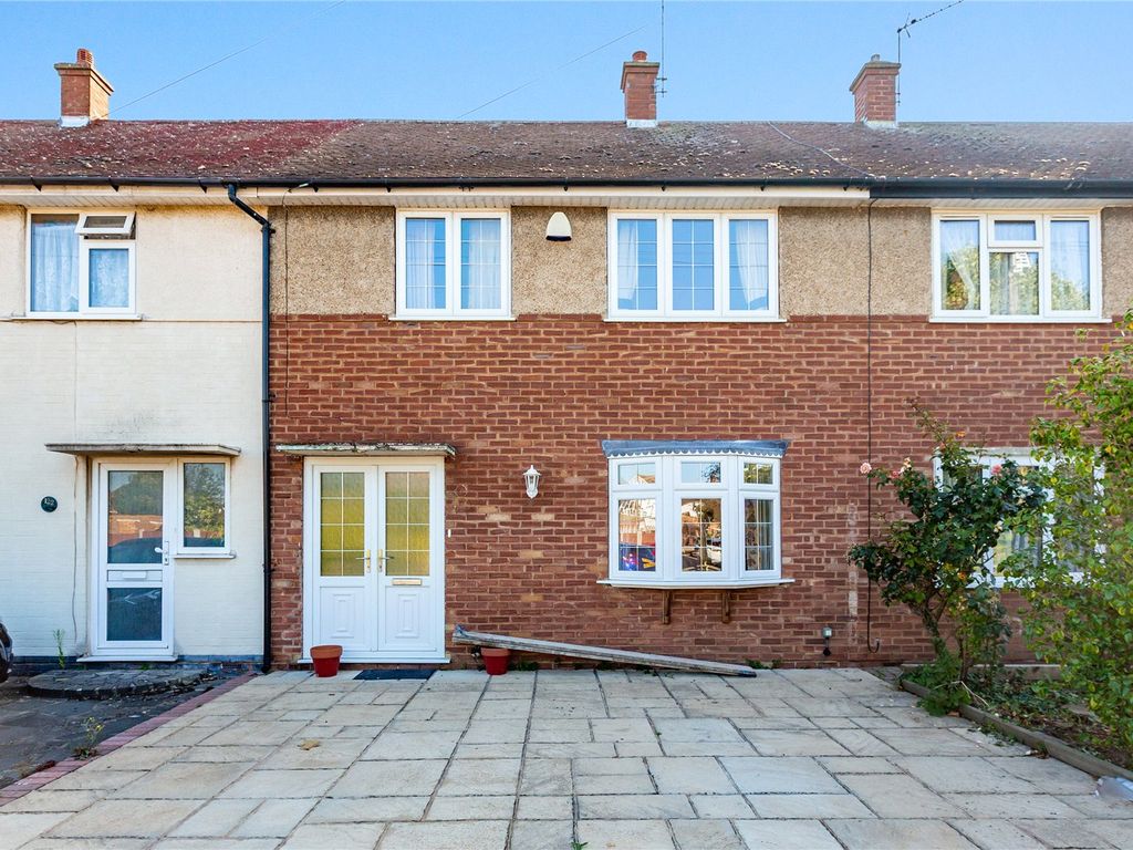 3 bed terraced house for sale in Heron Way, Upminster RM14, £400,000