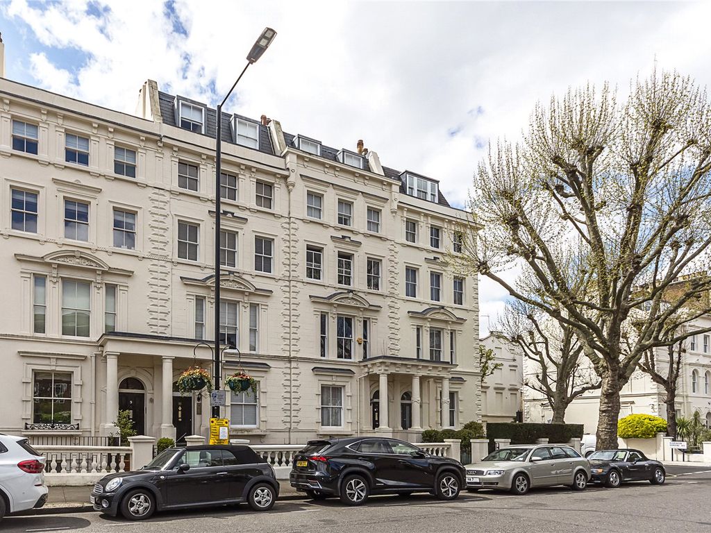 2 bed flat for sale in Randolph Avenue, London W9, £1,300,000