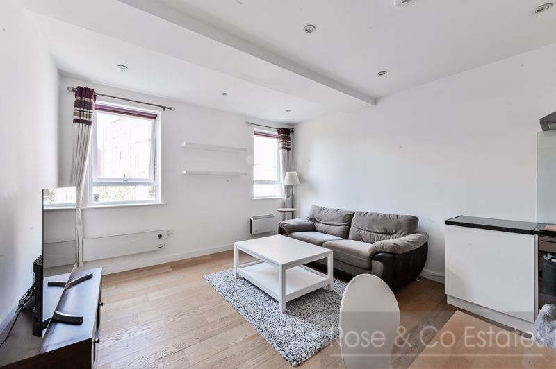 1 bed flat for sale in Marlborough House, Goldhurst Terrace, London NW3, £480,000