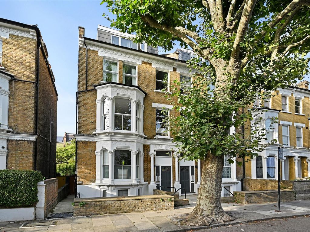 1 bed flat for sale in Cromwell Grove, London W6, £495,000