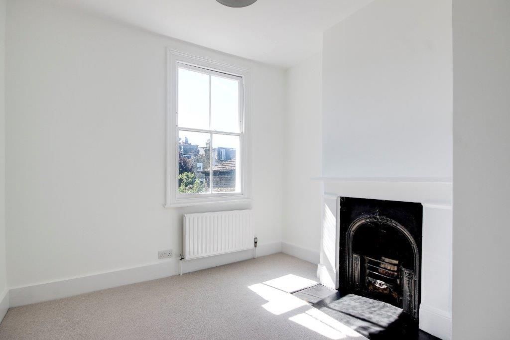 3 bed property for sale in Roding Road, London E5, £1,000,000