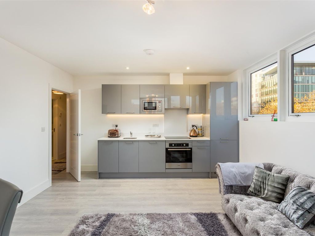 New home, 2 bed flat for sale in Avebury Boulevard, Milton Keynes MK9, £320,000