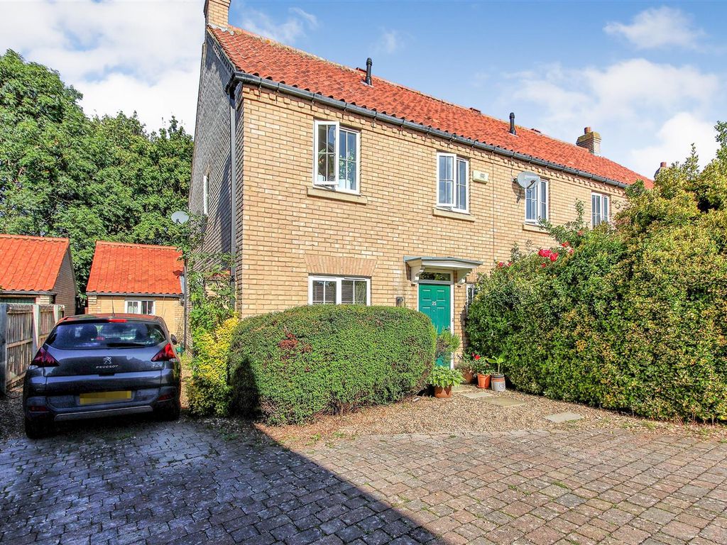 3 bed end terrace house for sale in Lady Jermy Way, Teversham, Cambridge CB1, £500,000