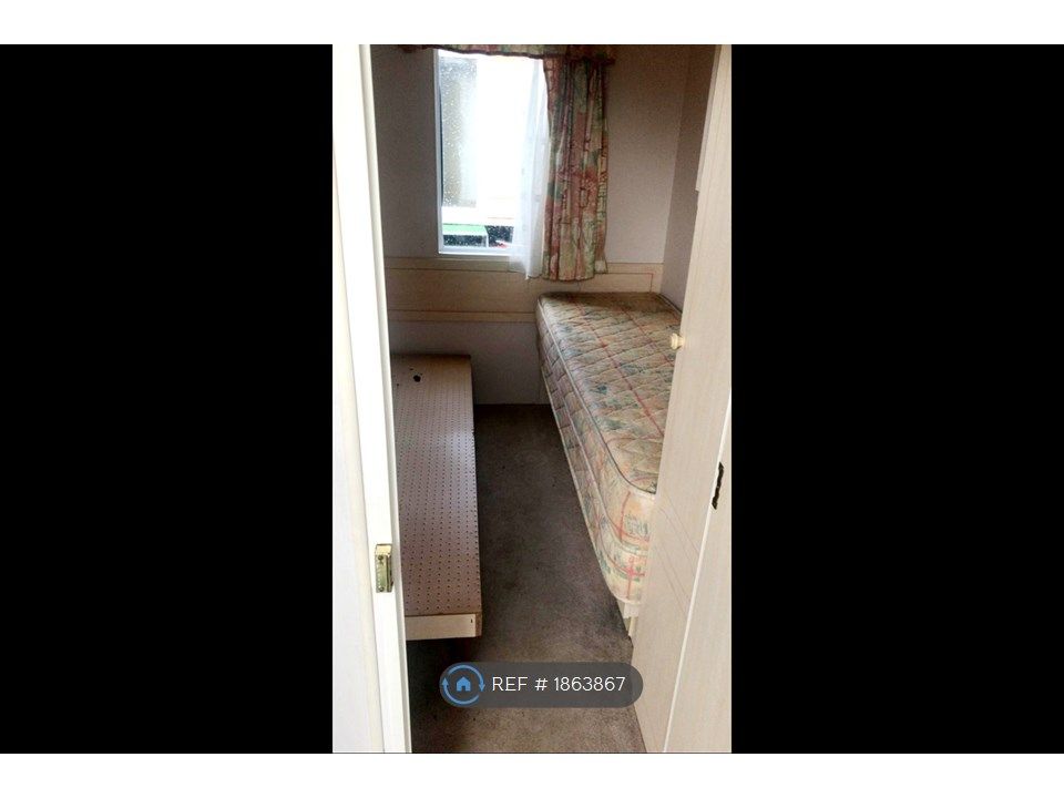 2 bed flat to rent in Greetham Inn Lane, Greetham, Oakham LE15, £550 pcm