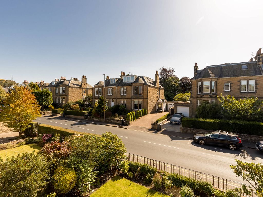 2 bed flat for sale in 17 1F Cluny Gardens, Morningside EH10, £575,000