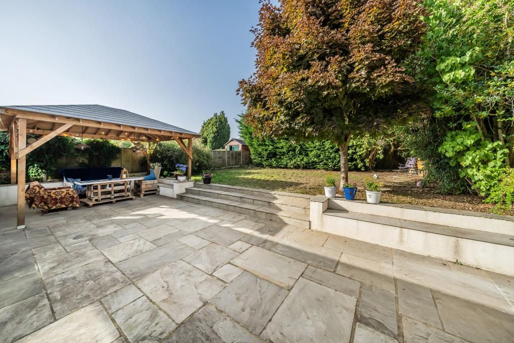 4 bed detached bungalow for sale in Little Chalfont, Buckinghamshire HP6, £1,050,000