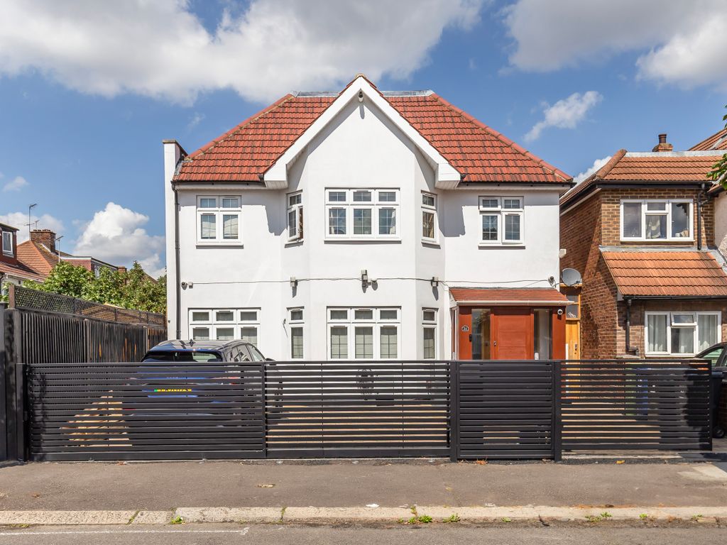 6 bed detached house for sale in Cecil Road, London W3, £1,500,000