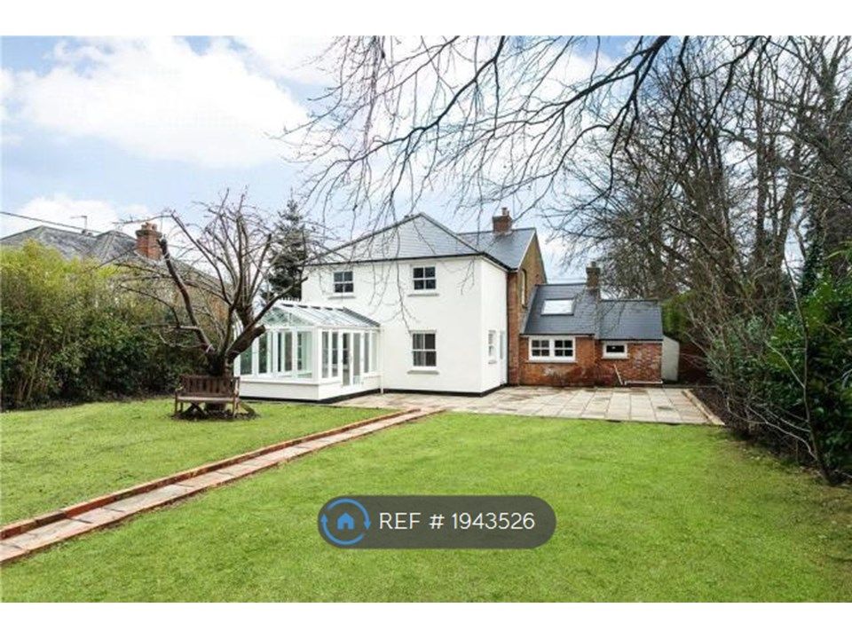 3 bed semi-detached house to rent in School Lane, Windlesham GU20, £2,500 pcm