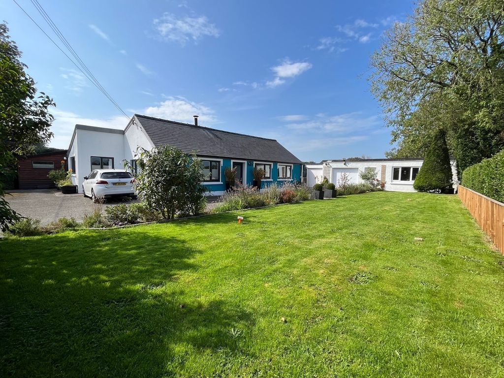 3 bed bungalow for sale in Nebo, Llanon SY23, £375,000