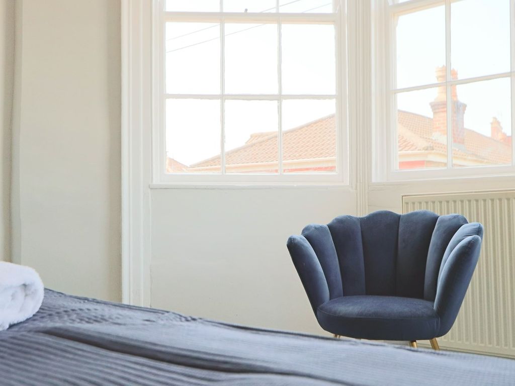 2 bed flat to rent in Kingsdown Parade, Bristol, Bristol BS6, £2,250 pcm