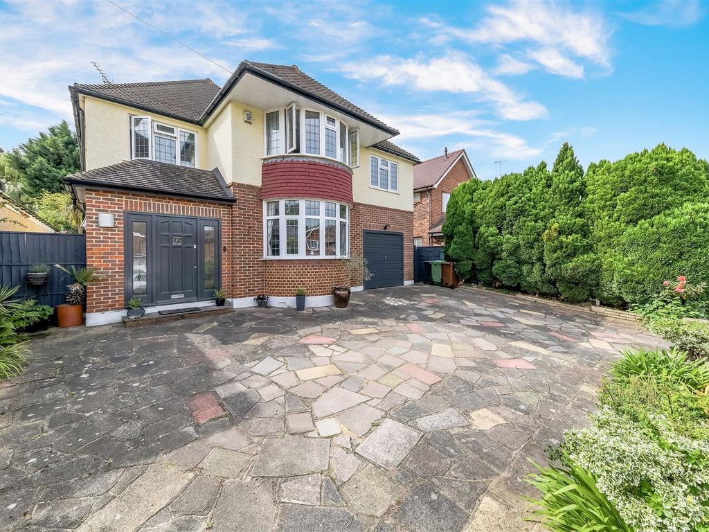 5 bed detached house for sale in Abinger Avenue, Cheam SM2, £925,000