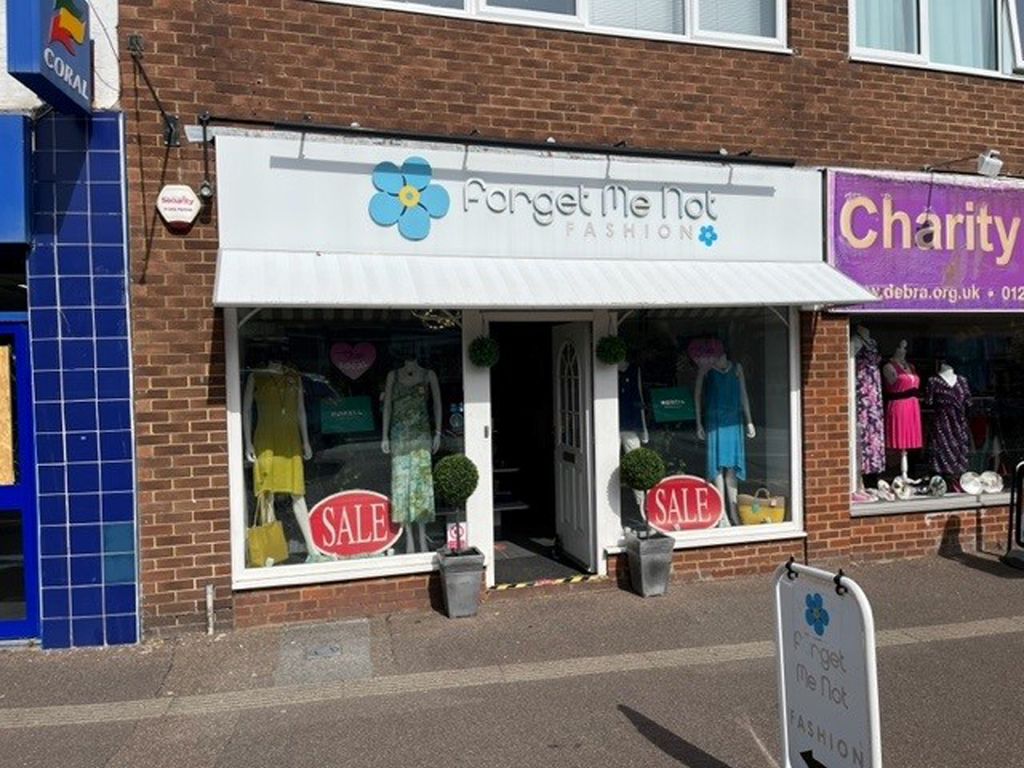 Retail premises to let in Seamoor Road, Bournemouth BH4, £20,500 pa