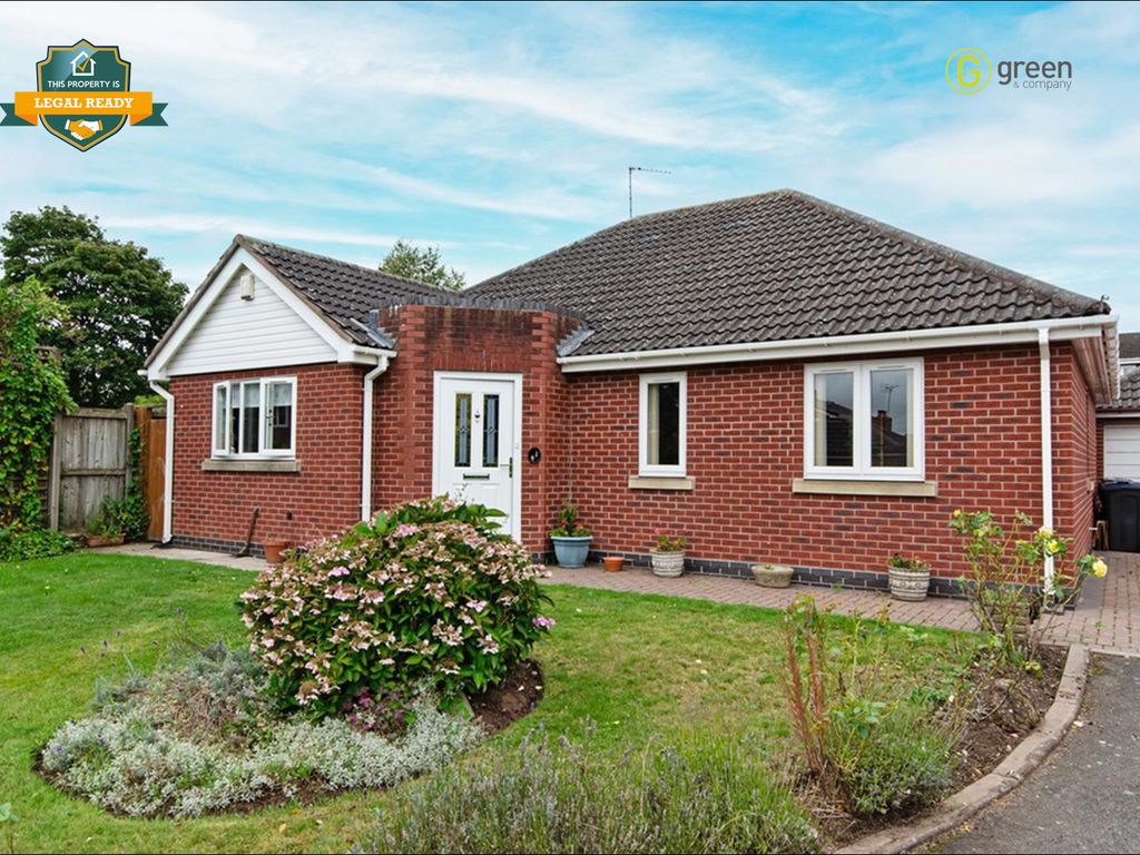 4 bed detached bungalow for sale in The Paddock, Walmley, Sutton Coldfield B76, £375,000