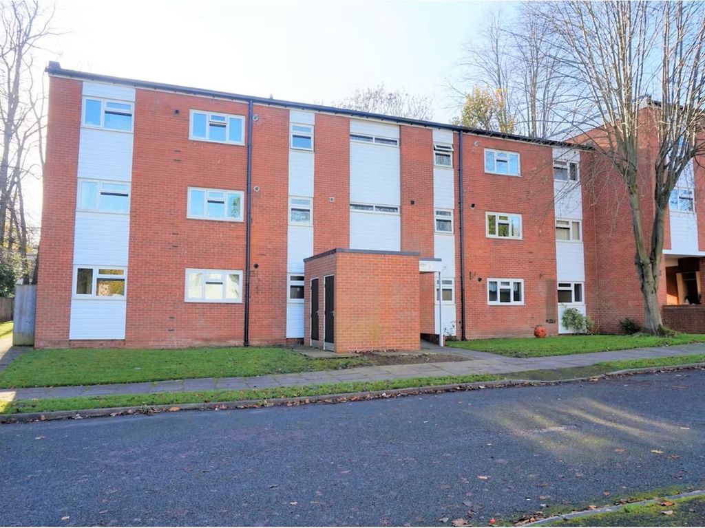 3 bed flat to rent in 3 Gilldown Place, Birmingham B15, £1,195 pcm