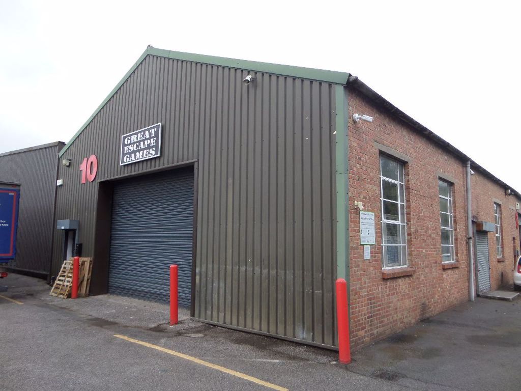 Industrial to let in Unit 10, Alexandra Industrial Estate, Cardiff CF3, £12,500 pa