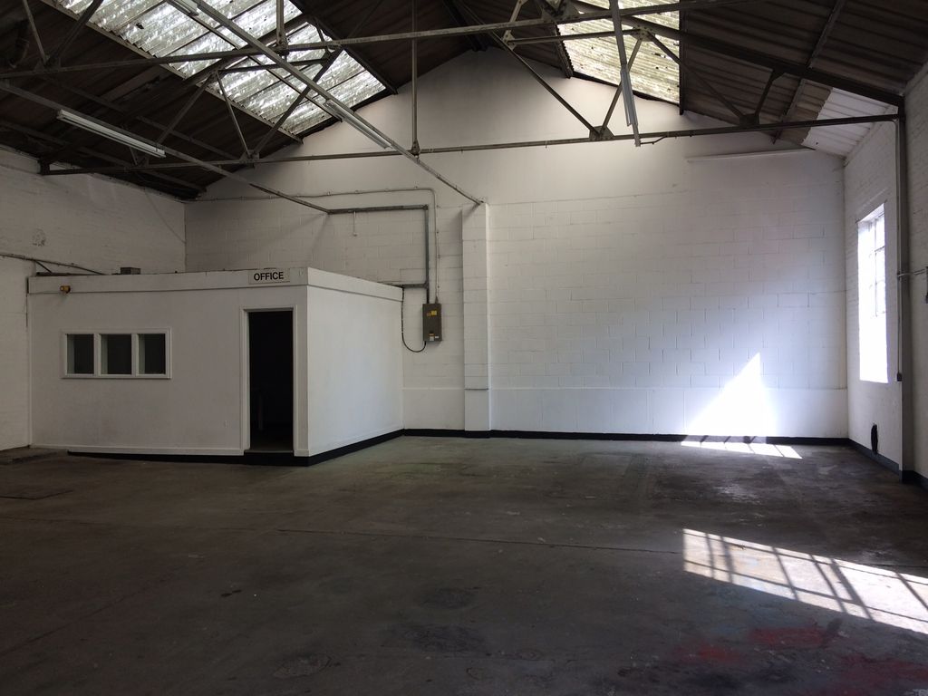 Industrial to let in Unit 10, Alexandra Industrial Estate, Cardiff CF3, £12,500 pa