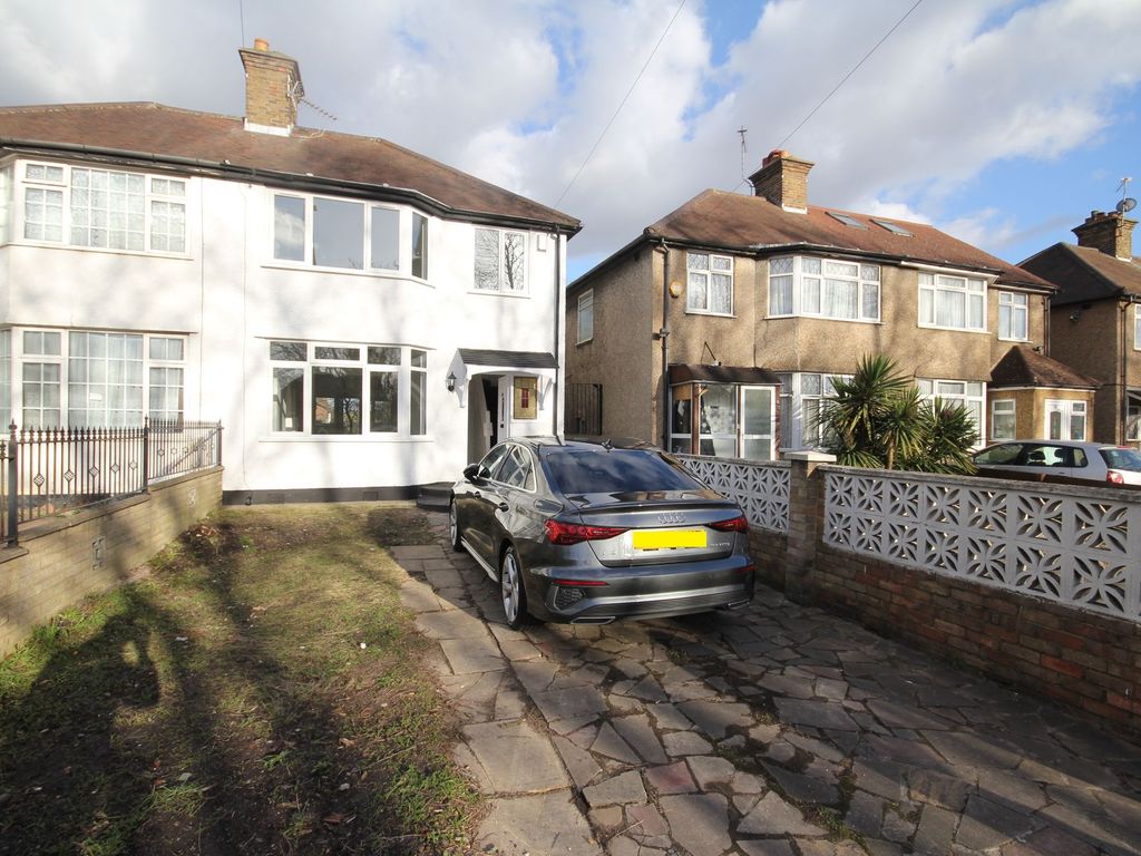 3 bed semi-detached house for sale in Harlington Road, Uxbridge UB8, £500,000