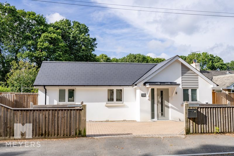 2 bed bungalow for sale in Sandy Lane, St. Ives, Ringwood BH24, £400,000