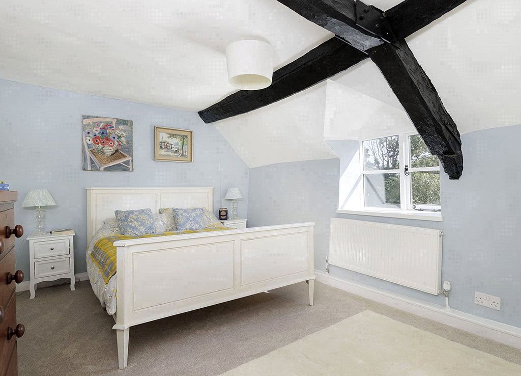 4 bed detached house for sale in School Lane, Middle Littleton, Evesham, Worcestershire WR11, £925,000