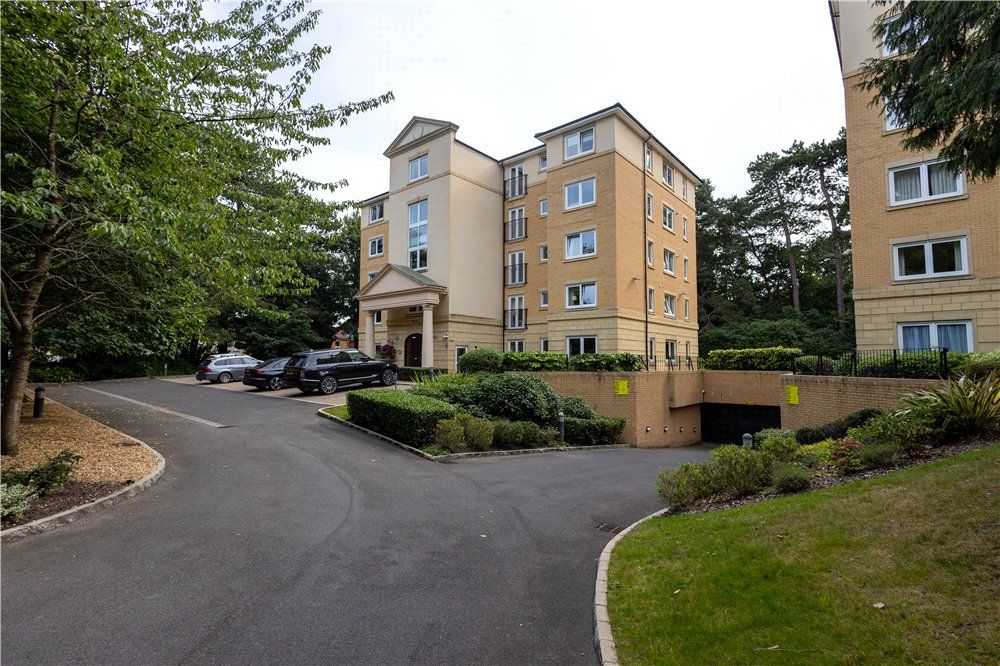 3 bed flat for sale in Western Road, Branksome Park, Poole BH13, £570,000