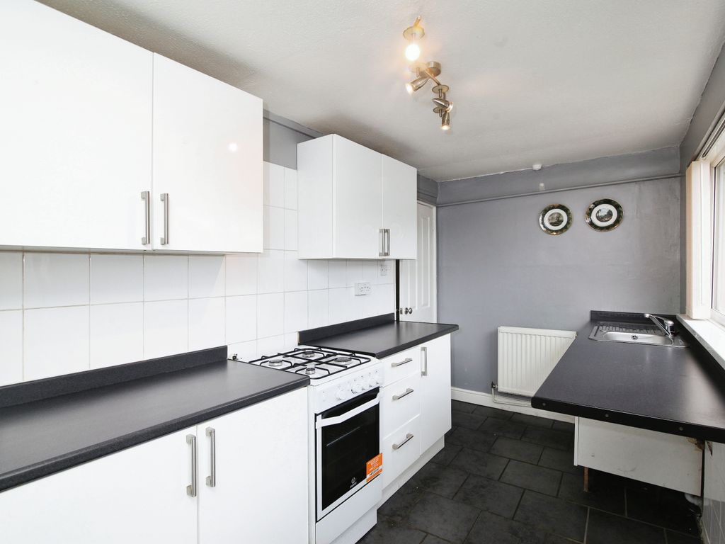2 bed flat for sale in Bryn Heol, Caerphilly CF83, £125,000