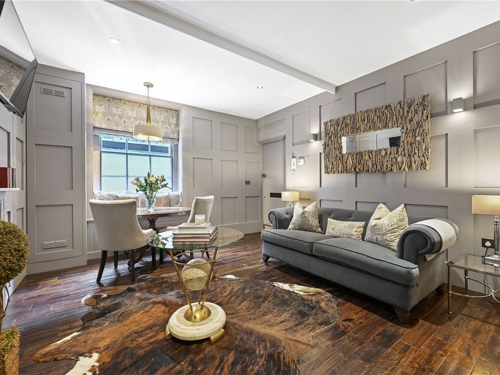 1 bed flat for sale in Mall Chambers, Kensington Mall, London W8, £497,500