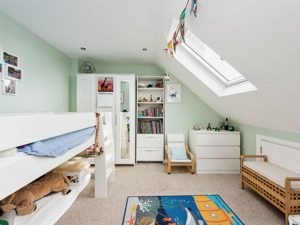 5 bed semi-detached house for sale in Ellerdine Road, Hounslow TW3, £697,000