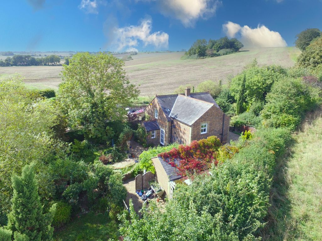 3 bed detached house for sale in Barrick Hill, Nether Winchendon, Buckinghamshire HP18, £925,000