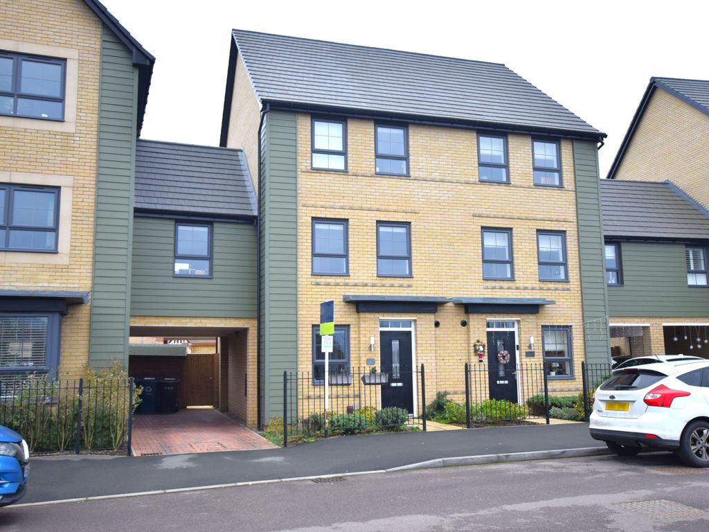 4 bed town house for sale in Butcher Drive, Godmanchester, Huntingdon PE29, £340,000