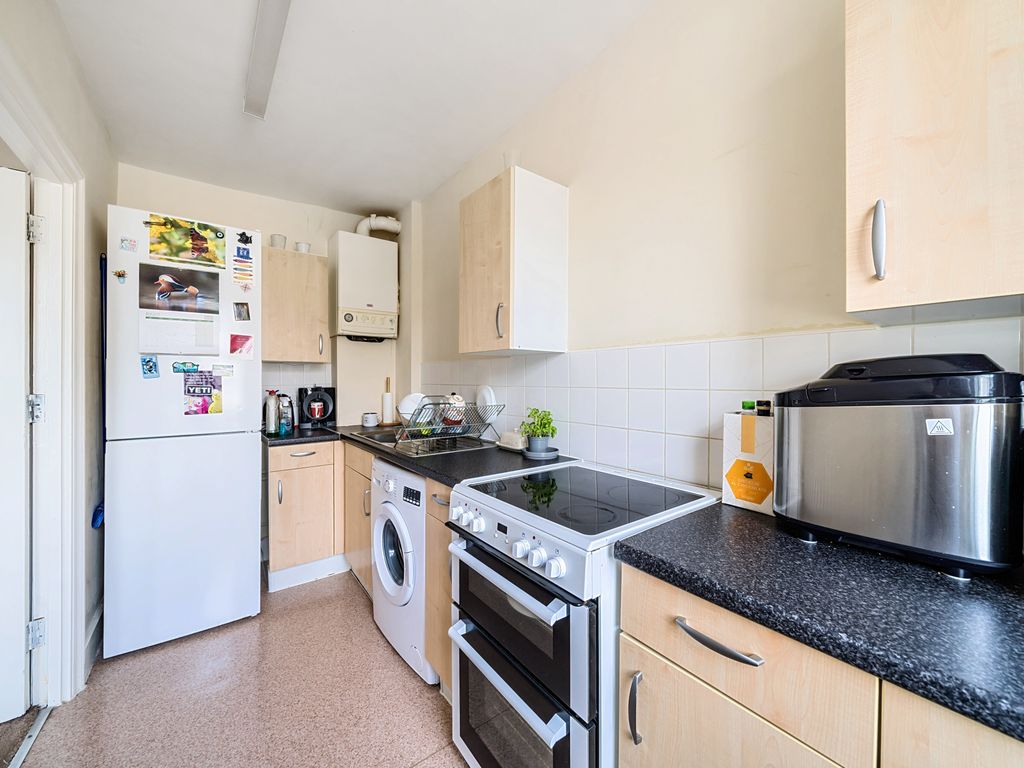 1 bed flat for sale in Lysander Grove, London N19, £360,000