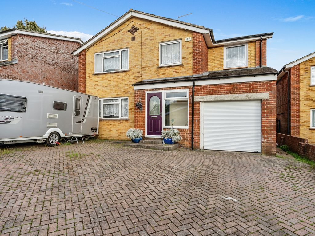 4 bed detached house for sale in Herriott Close, Lovedean, Waterlooville PO8, £435,000