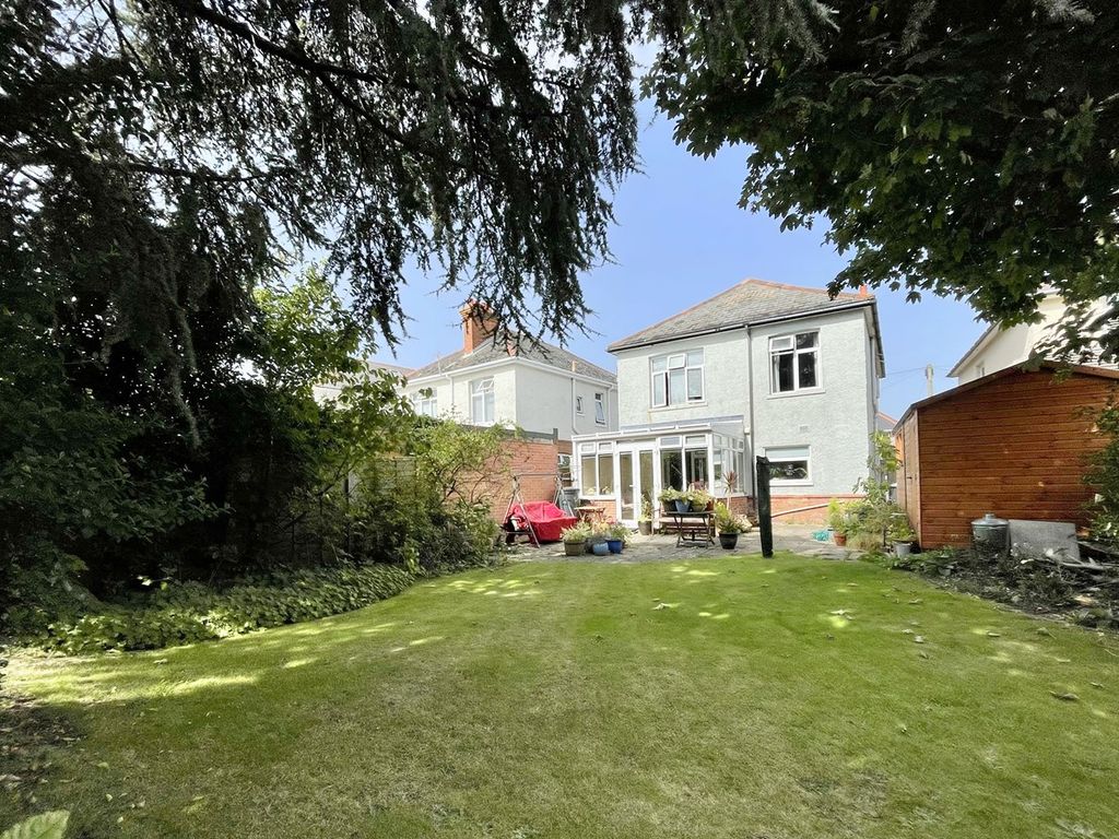 4 bed detached house for sale in Norton Road, Bournemouth BH9, £525,000