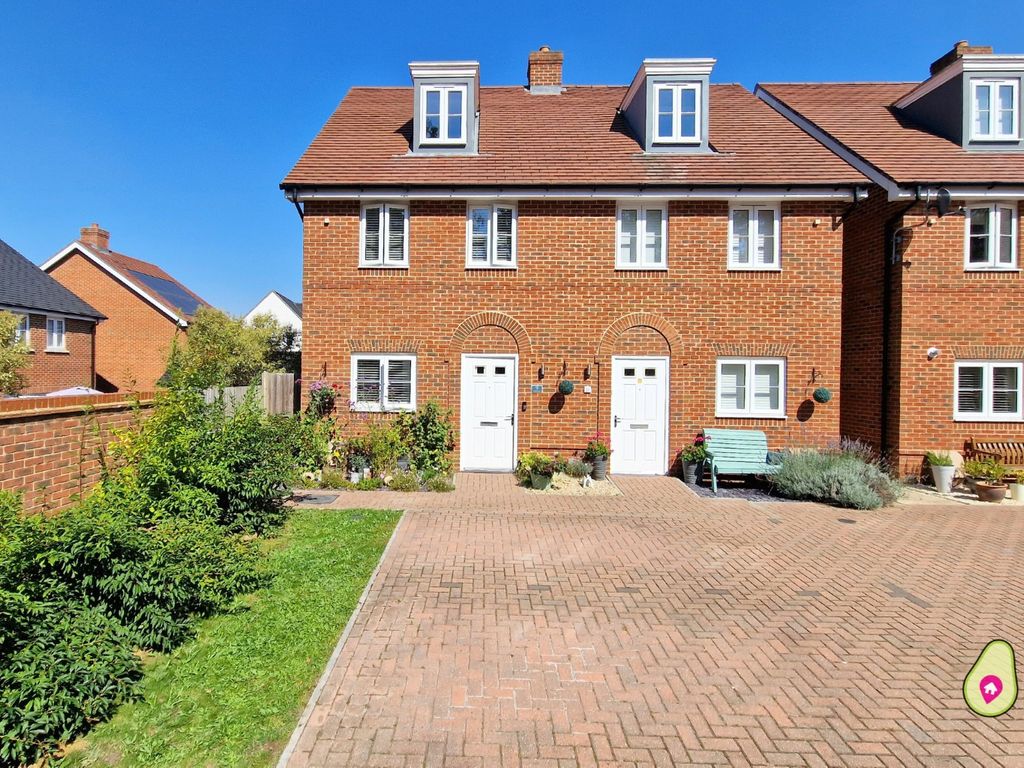 3 bed semi-detached house for sale in Dashers Close, Crowthorne, Berkshire RG45, £450,000