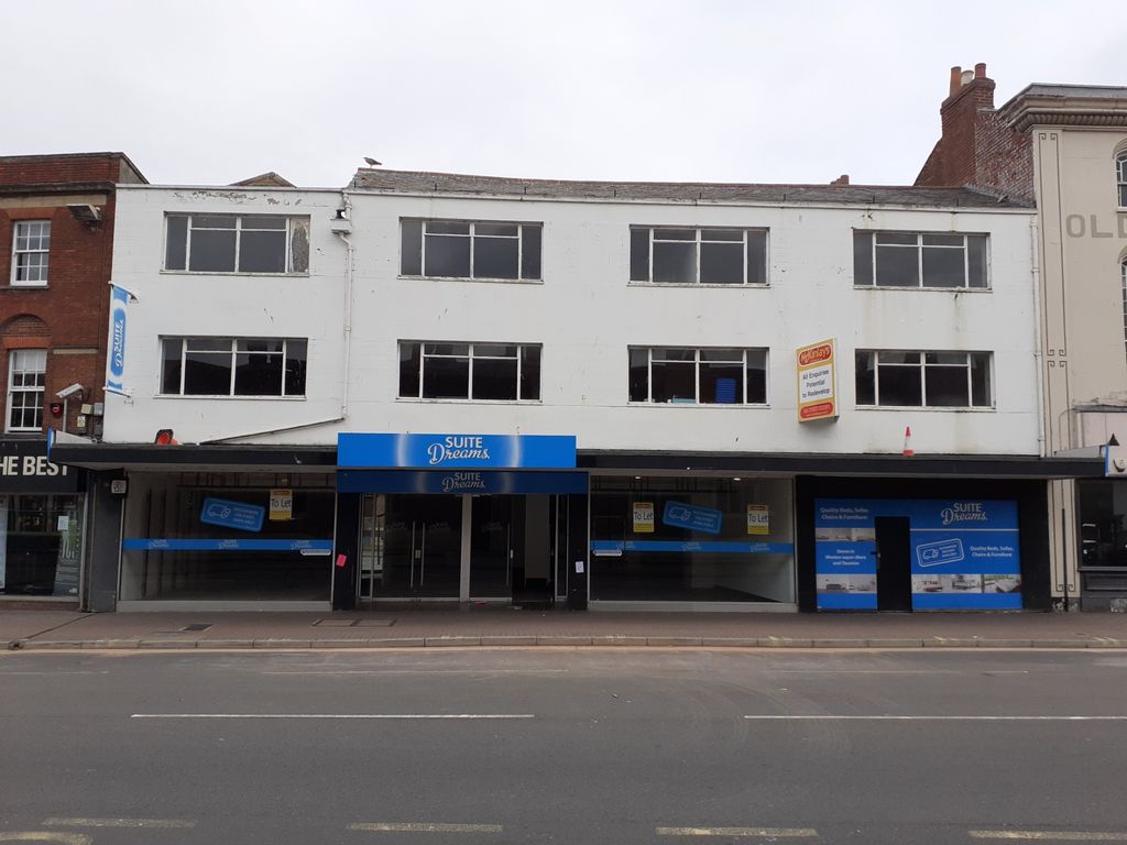 Retail premises to let in East Street, Taunton TA1, £30,000 pa