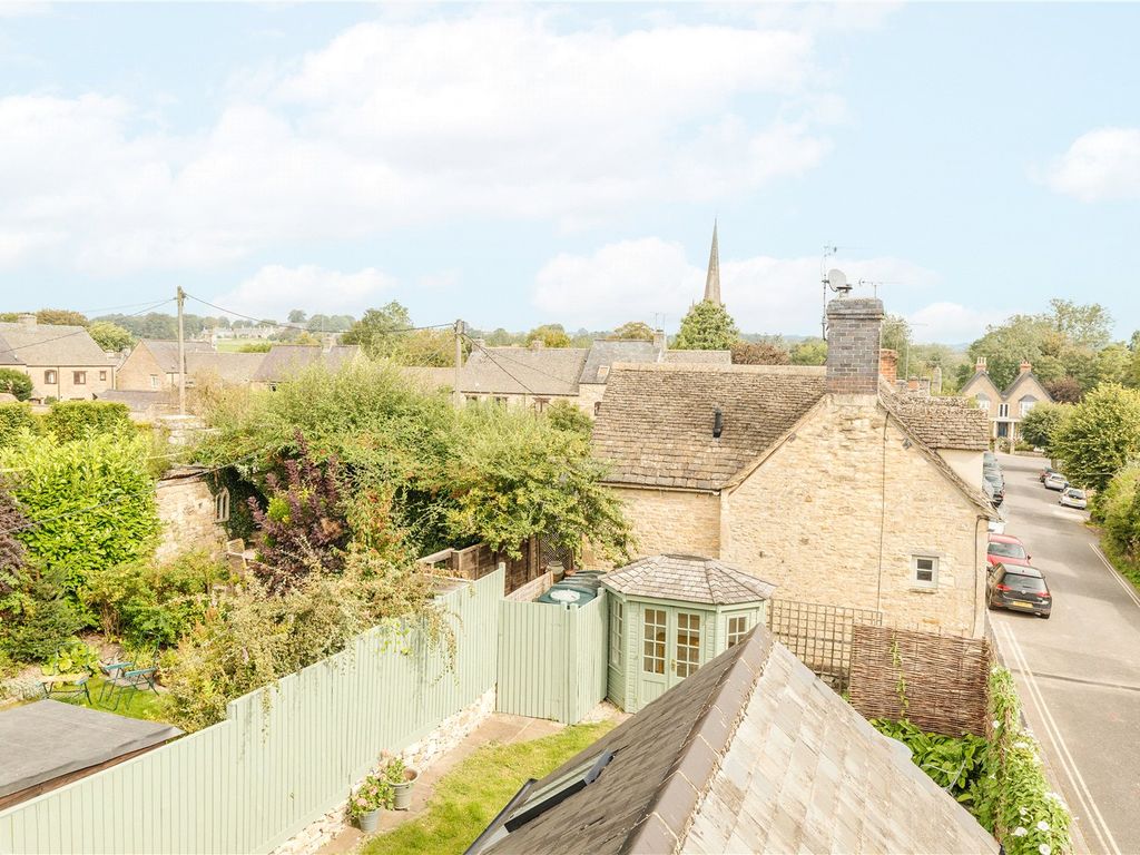 3 bed end terrace house for sale in Witney Street, Burford, Oxfordshire OX18, £845,000