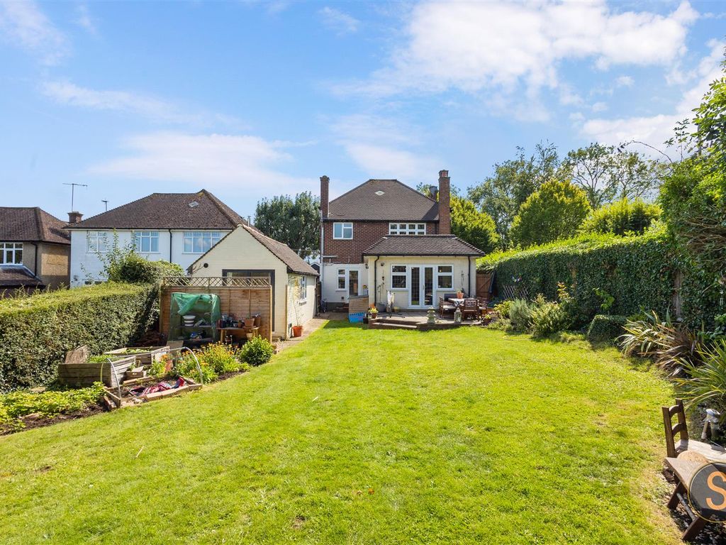 3 bed detached house for sale in Langley Hill, Kings Langley WD4, £1,000,000