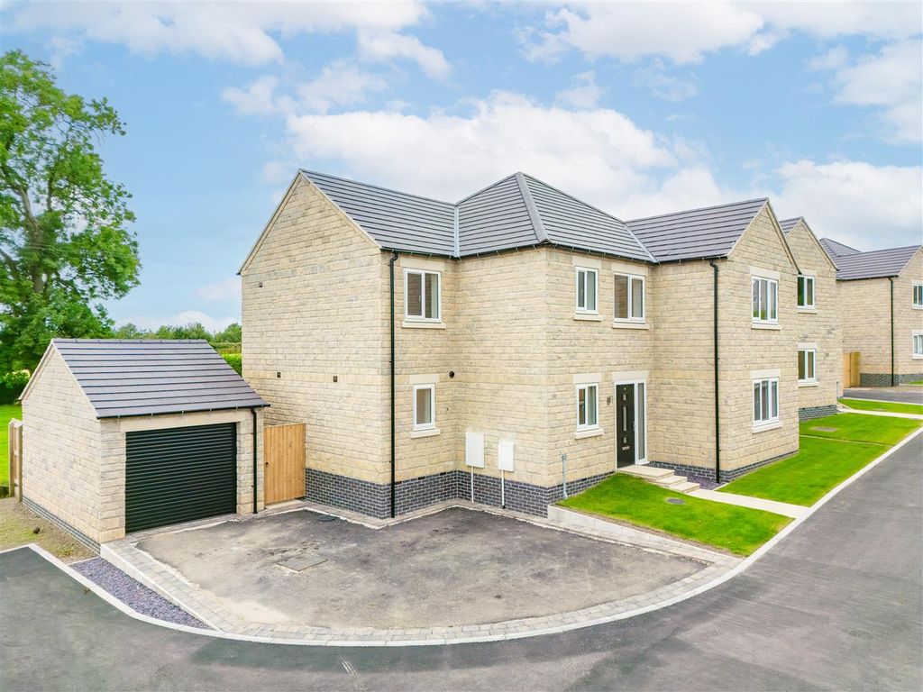 New home, 4 bed detached house for sale in Longlieve Gardens, Pilsley, Chesterfield S45, £550,000