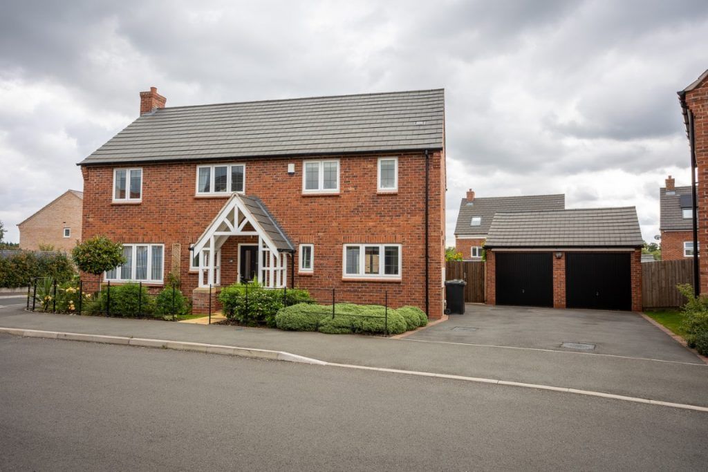 4 bed detached house for sale in Sheppard Way, Rothley, Leicester LE7, £550,000