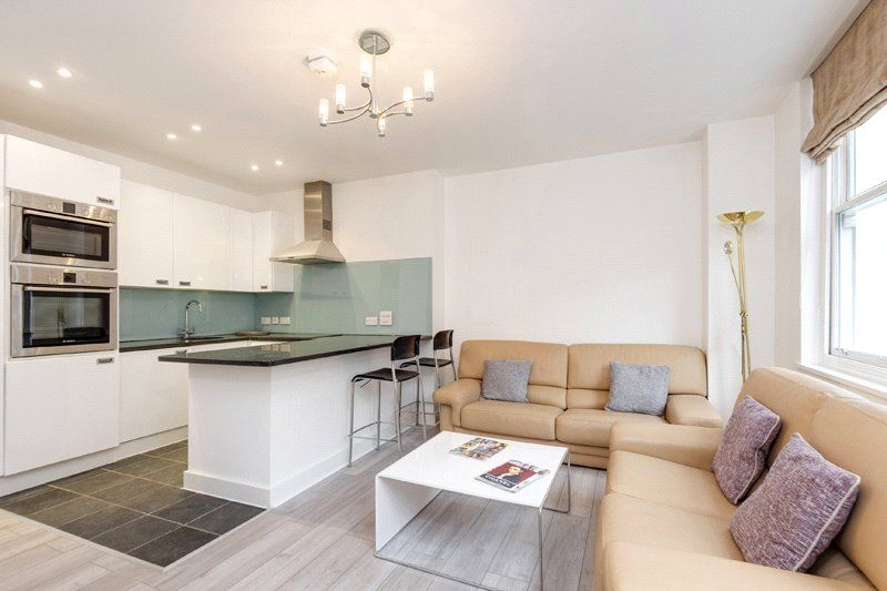 2 bed flat for sale in South Molton Street, Mayfair, London W1K, £1,450,000