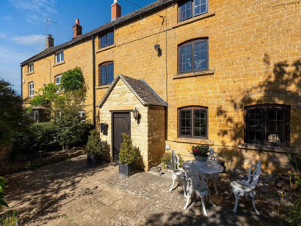 4 bed cottage for sale in Draycott, Moreton In Marsh, Gloucestershire GL56, £800,000