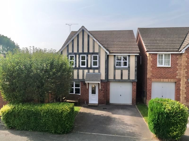 4 bed detached house for sale in Comberbach Drive, Stapeley, Nantwich CW5, £385,000