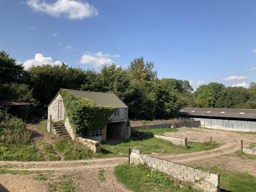 Farmhouse for sale in Chapel Farm, Clyro, Powys HR3, £2,080,000