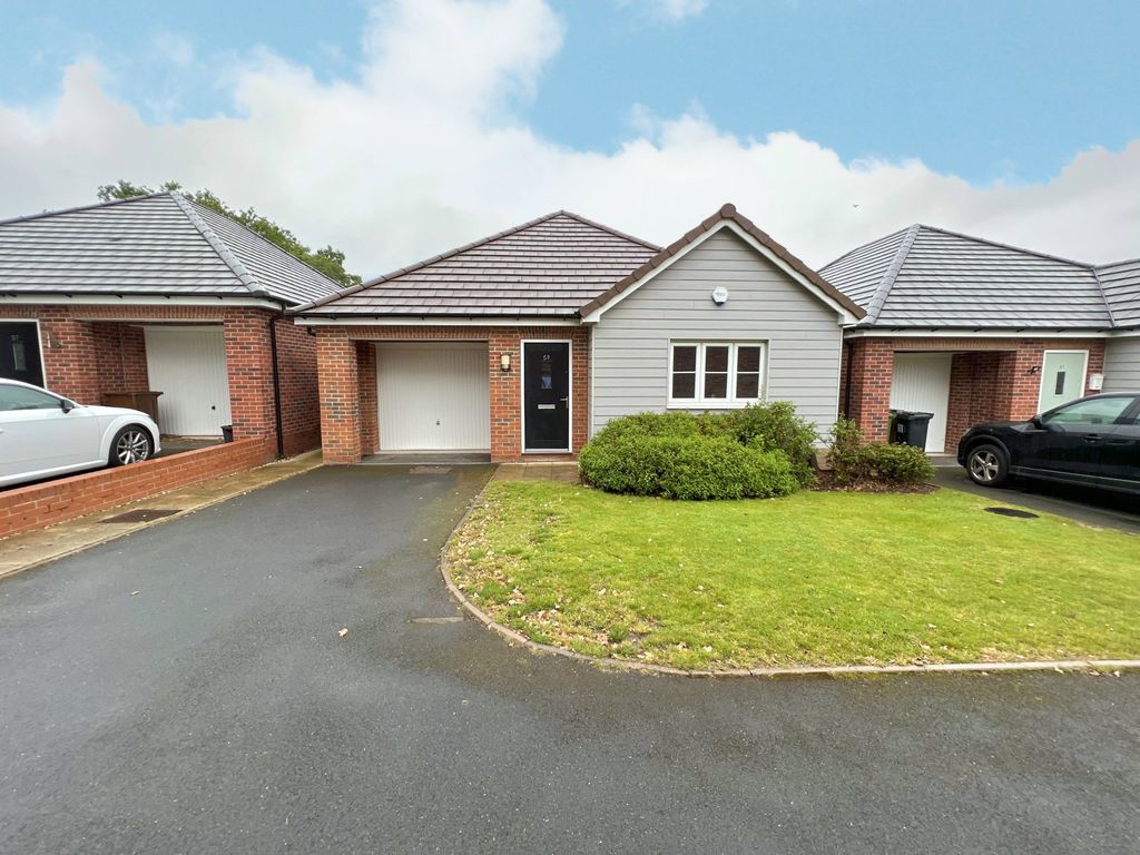 2 bed detached bungalow for sale in Noble Way, Cheswick Green, Solihull B90, £415,000