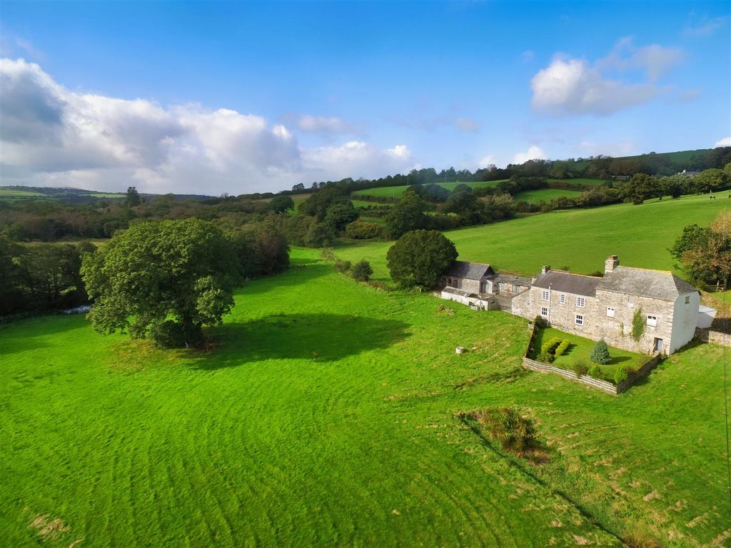 4 bed country house for sale in Newbridge, Callington PL17, £575,000