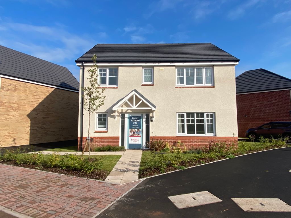 New home, 4 bed detached house for sale in Locke Gardens, Llanwern NP19, £354,995